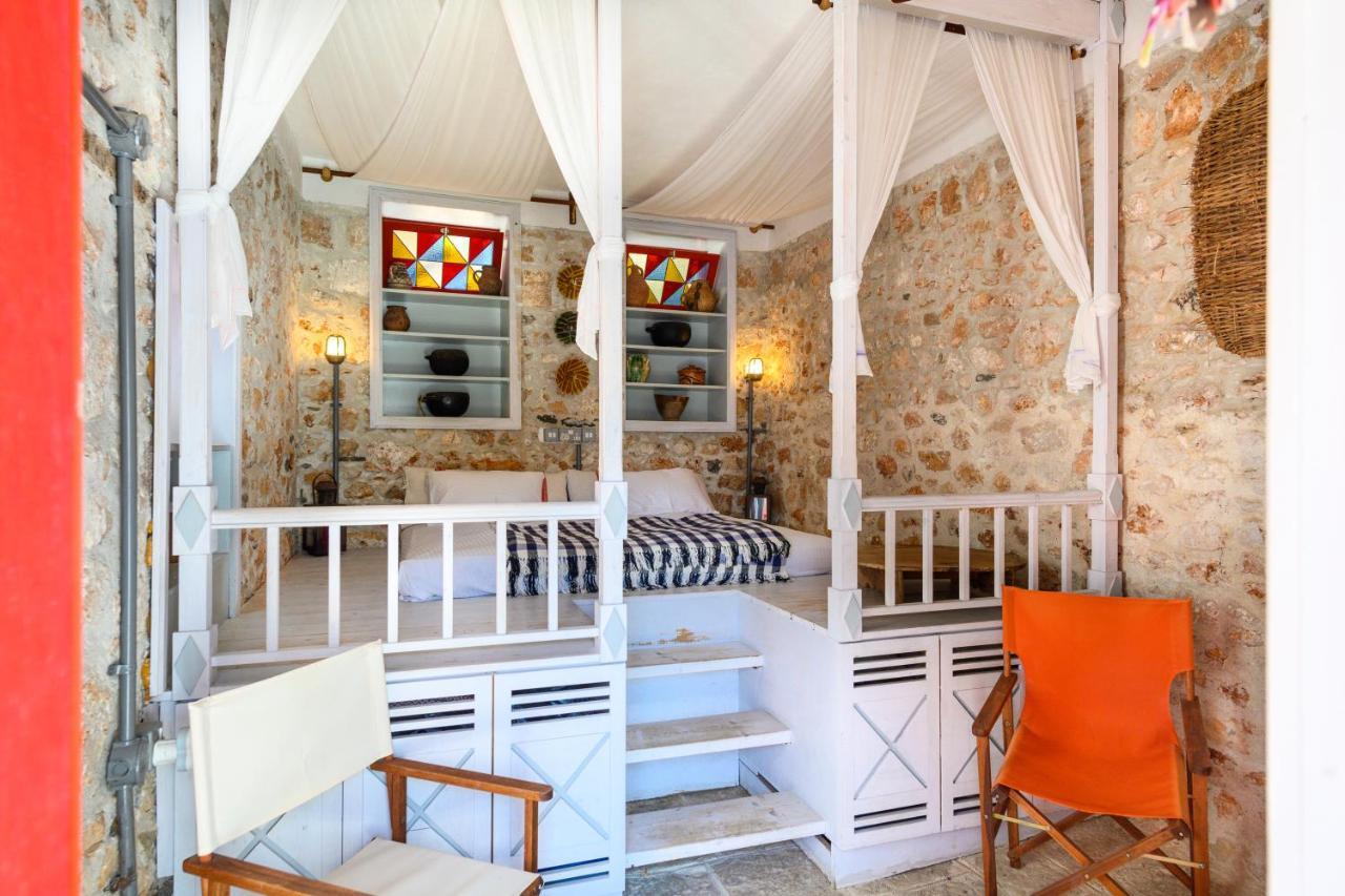Aphrodite Villas Halki - Studio Rosa Luaran gambar